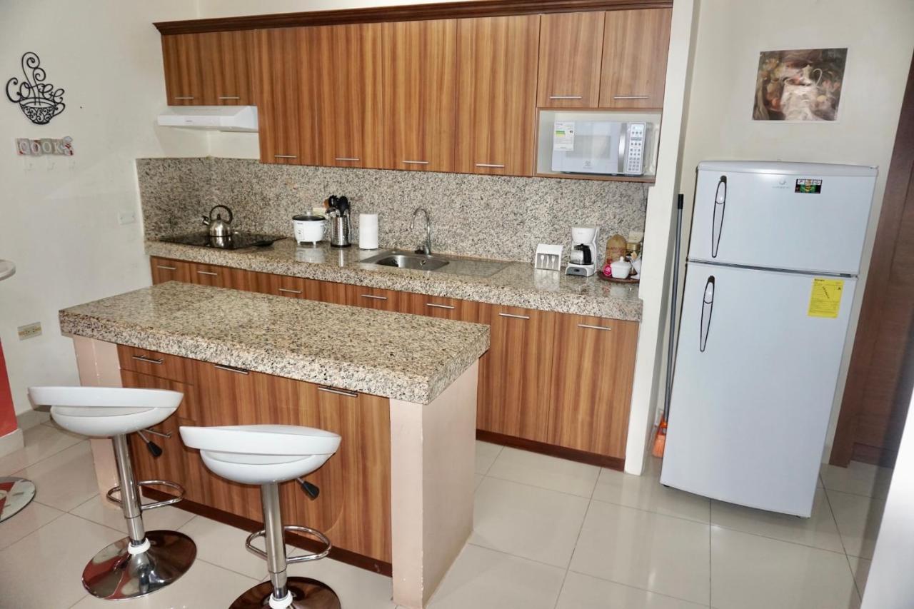 Garzota Suites Airport กวายากิล ภายนอก รูปภาพ